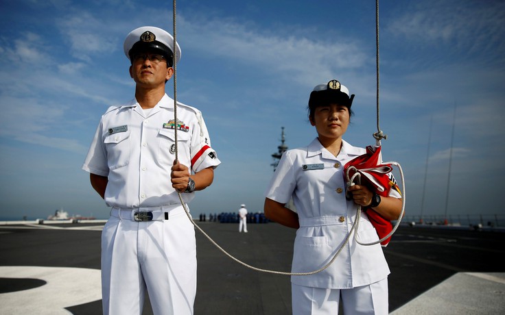 Có bao nhiêu nữ thuỷ thủ trên chiến hạm lớn nhất Nhật Bản?