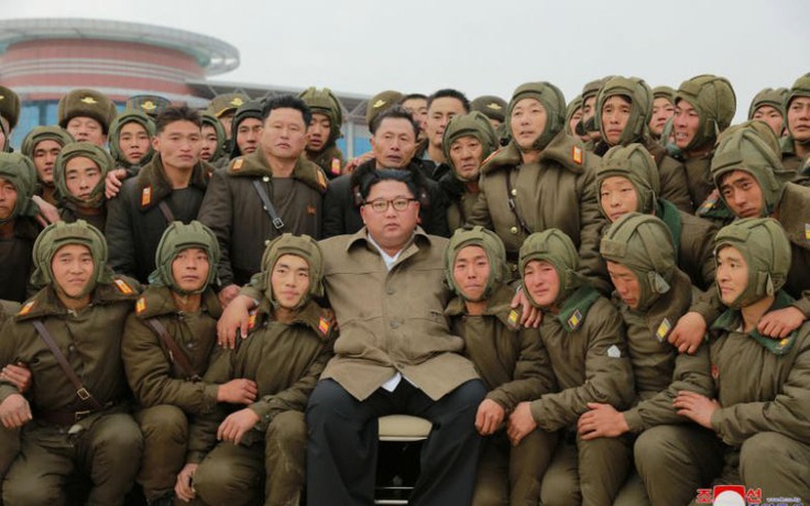 Chủ tịch Kim Jong-un liên tiếp thị sát tập trận không quân Triều Tiên