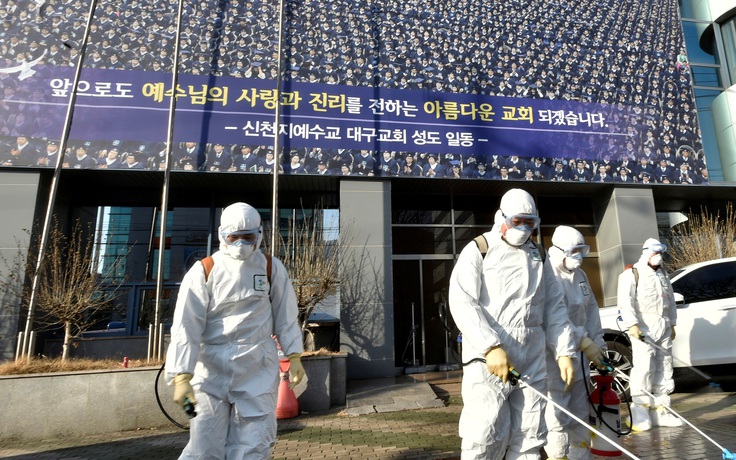 Hàn Quốc xác nhận ca tử vong vì Covid-19 đầu tiên, 53 ca nhiễm mới