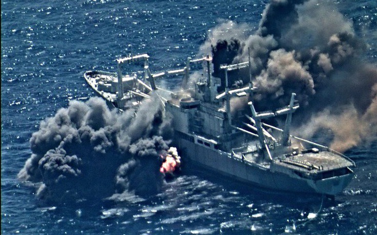 Xem tên lửa 'hạ gục' tàu quân sự Mỹ trong tập trận diệt tàu RIMPAC 2020