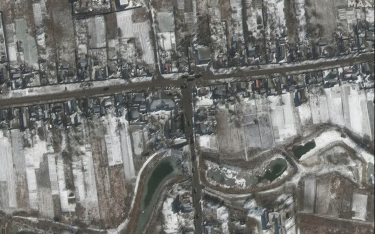 Đoàn xe quân sự Nga gần Kyiv được 'phân tán và điều động lại'