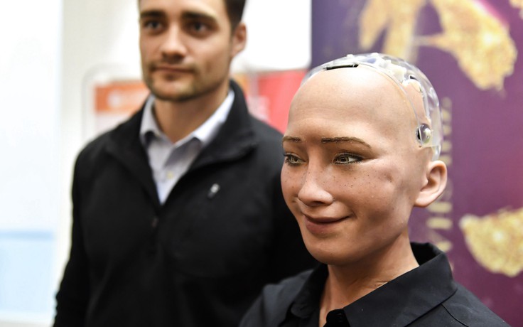 Sophia - robot công dân đầu tiên nói về 4.0 ở Việt Nam thông minh tới đâu?