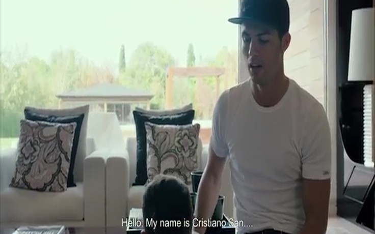 Cặp sinh đôi Mateo và Eva của Ronaldo chào đời tại Mỹ.
