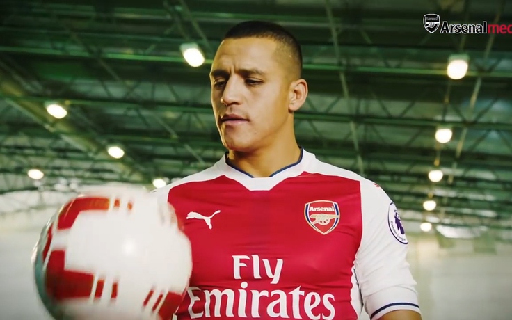 Alexis Sanchez quay lại tập luyện cùng Arsenal