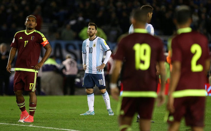 Hòa liên tiếp, Argentina rơi vào vị trí đá play-off World Cup 2018