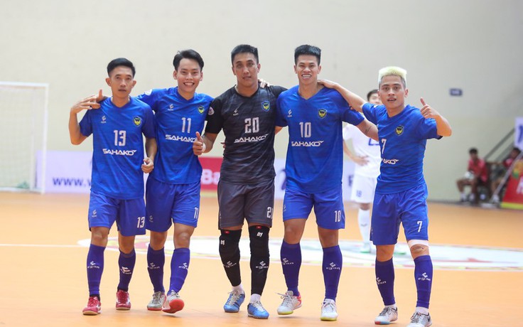 Futsal ngã ngũ cuộc đua vô địch, bước ngoặt trong ngày vui của đội bóng phố biển Futsal ngã ngũ cuộc đua vô địch, bước ngoặt trong ngày vui của đội bóng phố biển