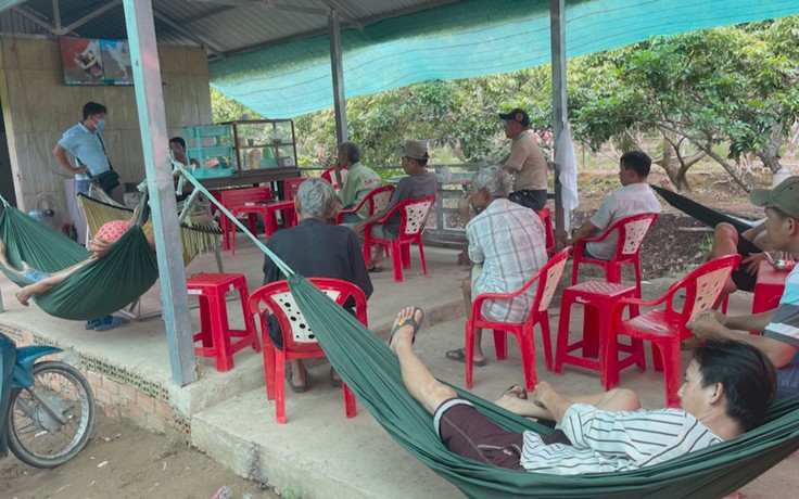 Bắt 17 người đánh bạc qua internet với nhà cái đặt ở Campuchia