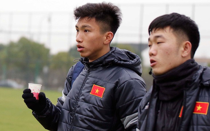 U.23 Việt Nam làm quen với thời tiết giá lạnh tại Trung Quốc