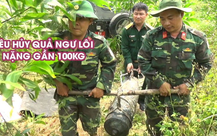 Tiêu hủy quả ngư lôi dài 1m, nặng gần 100kg