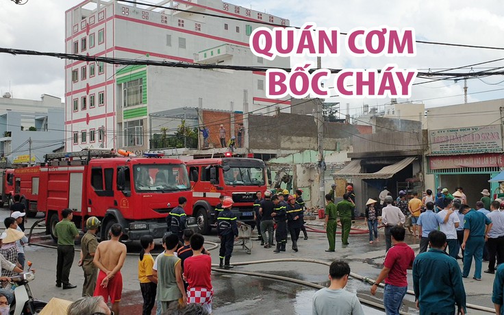 Quán cơm ở Sài Gòn bốc cháy, lính cứu hỏa phá tường cứu cụ ông ngạt khí