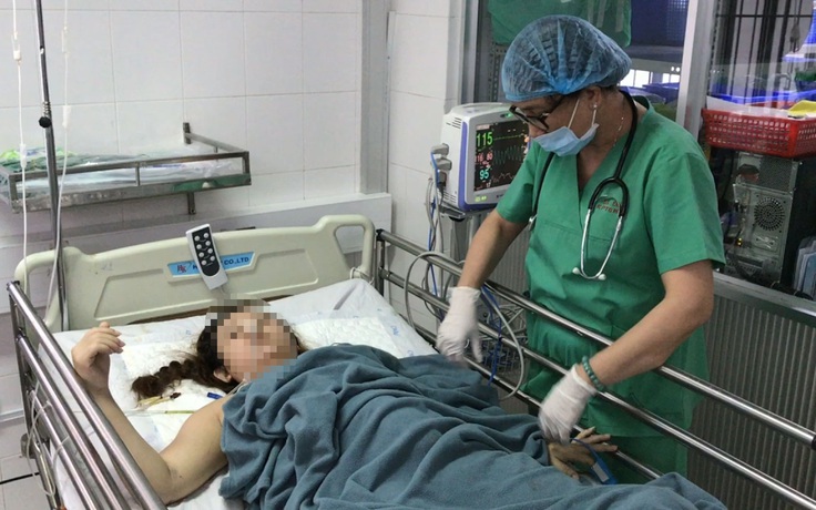 15 bác sĩ cứu cô gái bị xe ben cán qua người thoát khỏi tử thần