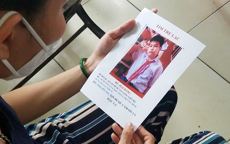 Bé trai 13 tuổi mất liên lạc hơn 20 ngày: mẹ đi khắp nơi tìm con
