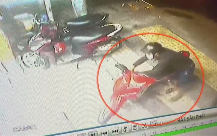 Cửa hàng tiện lợi một tháng bị trộm 6 xe máy