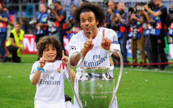Dàn sao Real cũng phải ngưỡng mộ tài năng của con trai Marcelo