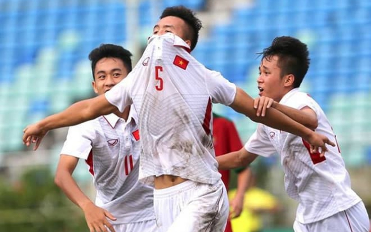 Văn Nam xuất sắc, U.18 Việt Nam đại thắng U.18 Indonesia