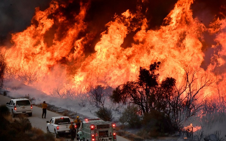 ‘Bão lửa’ lan sang các vùng khác của California