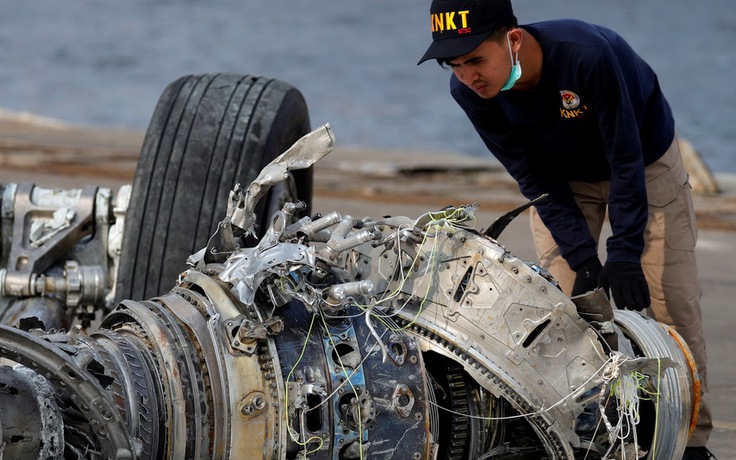 Bloomberg: Dòng máy bay Boeing 737 MAX có thể ‘bổ nhào đột ngột’ do lỗi kỹ thuật