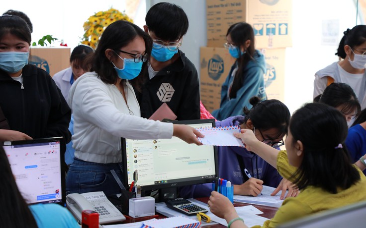 'Điểm chuẩn đại học tăng- Cơ hội nào dành cho thí sinh?'