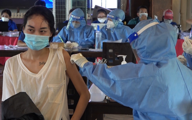 Người tạm trú, mắc kẹt ở Đồng Nai đã được tiêm vắc xin Covid-19