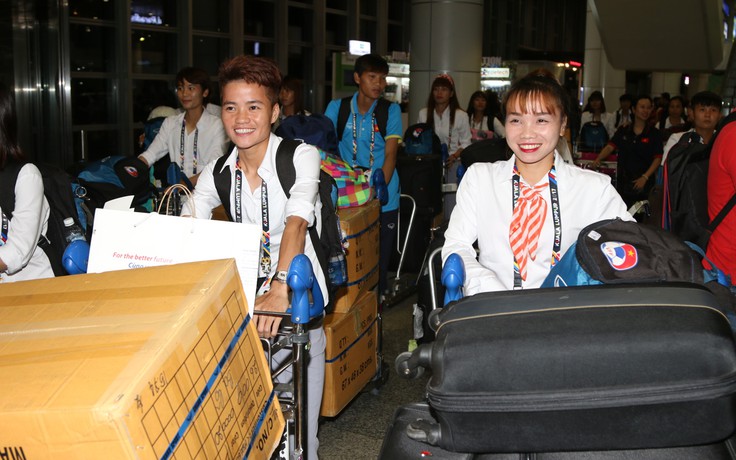 Đội tuyển bóng đá nữ Việt Nam thất lạc hành lý tại Malaysia