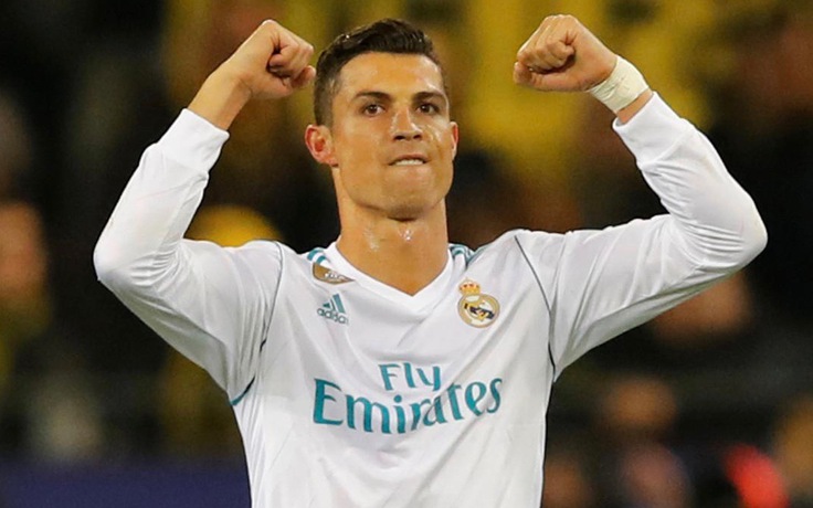 Ronaldo lập cú đúp trong trận đấu thứ 150 tại Champions League