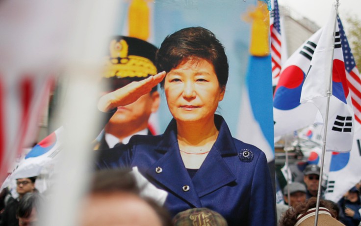 Cựu Tổng thống Hàn Quốc Park Geun-hye bị tuyên án 24 năm tù giam