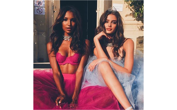Victoria’s Secret ra mắt phim ngắn để quảng bá sản phẩm