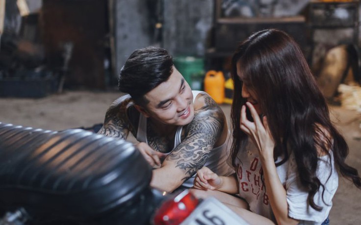 Ưng Hoàng Phúc bỏ ca hát mở tiệm sửa xe