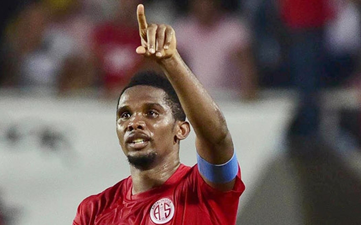 Samuel Eto’o dùng 100.000 Euro cá cược với fan