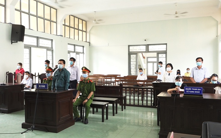 Tham ô tài sản ở TTYT TP.Phan Thiết: bị cáo Nguyễn Duy Hiển lãnh án 20 năm tù