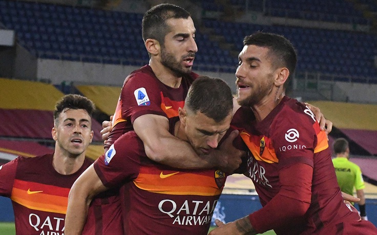Highlights AS Roma 2-0 Lazio: Mkhitaryan và Pedro tỏa sáng