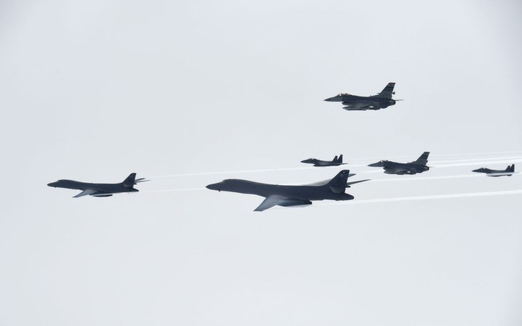 Mỹ điều 6 máy bay F-35, B-1B diễn tập trên bán đảo Triều Tiên