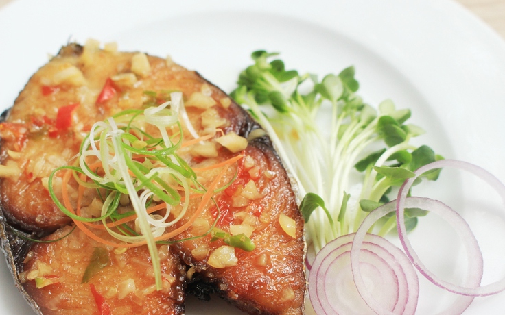 Món ngon dễ làm: Làm 'siêu phẩm' cá thu sốt tỏi ớt cực tốt cho cả nhà