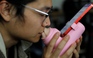 Máy 'hôn môi xa' của Trung Quốc: hữu ích hay kì quái?