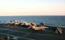 Tàu sân bay Mỹ vượt eo biển Hormuz