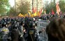 Người biểu tình chống Putin đụng độ cảnh sát
