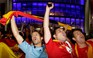 Tây Ban Nha giành vé chung kết qua 'đấu súng'