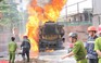 Cháy xe bồn chở xăng ở Hà Nội