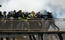 Pháp tuyên bố trừng phạt nặng người biểu tình bạo lực
