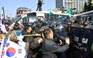 Hai người biểu tình thiệt mạng vì phản đối phế truất tổng thống Hàn Quốc