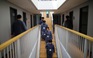 Người trẻ Hàn Quốc đua nhau 'đi tù'