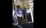 [VIDEO] Phụ xe và cặp nam nữ đánh nhau túi bụi trên xe buýt ở TP.HCM