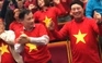 Phó thủ tướng Phạm Bình Minh tưng bừng vì U.23 Việt Nam gỡ hòa 1-1