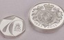 Đồng xu đặc biệt 'xứng tầm' kỷ niệm 70 năm trị vì của Nữ hoàng Anh Elizabeth