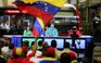 Tổng thống Venezuela tố Mỹ muốn thôn tính tài nguyên, thề 'không cúi đầu'