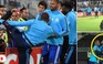 Patrice Evra tái hiện cú đá 'kung-fu Cantona'