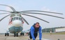 Lực sĩ Belarus kéo trực thăng nặng 28 tấn đi 20 m