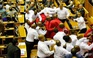 Ẩu đả dữ dội trong Quốc hội Nam Phi