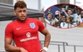 Chamberlain "nắn gân" đàn em vô địch World Cup