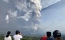 Núi lửa phun, Philippines tạm ngưng mọi chuyến bay tại Manila
